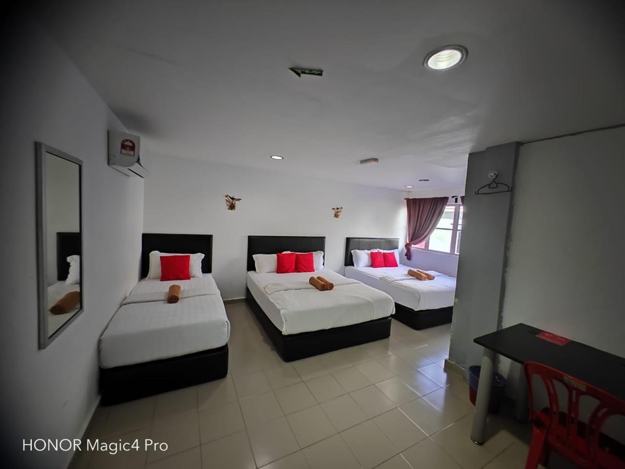 Melawati Ria Hotel Kuala Selangor Buitenkant foto