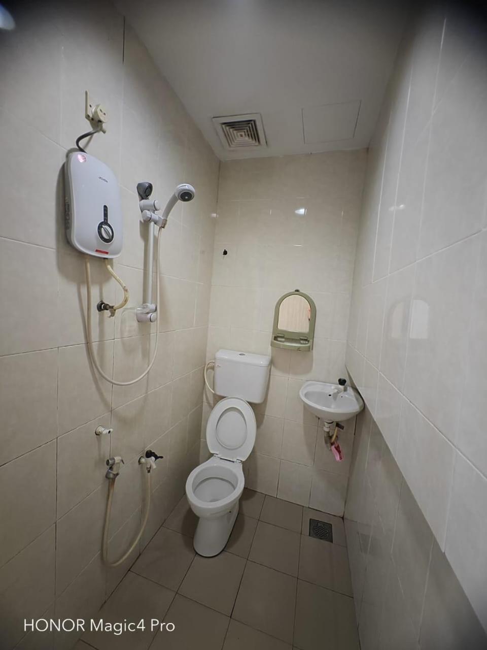 Melawati Ria Hotel Kuala Selangor Buitenkant foto